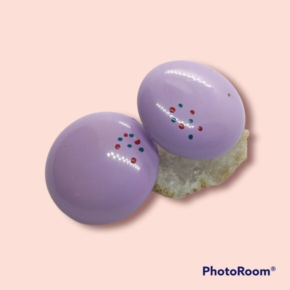 Lavender bubble gum saucer‎ earrings - Picture 1 of 1